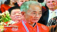 上春晚登长城 重庆诚信老爹吴恒忠当“好汉”